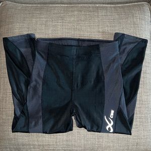 Women’s Size Small CW-X Capris
